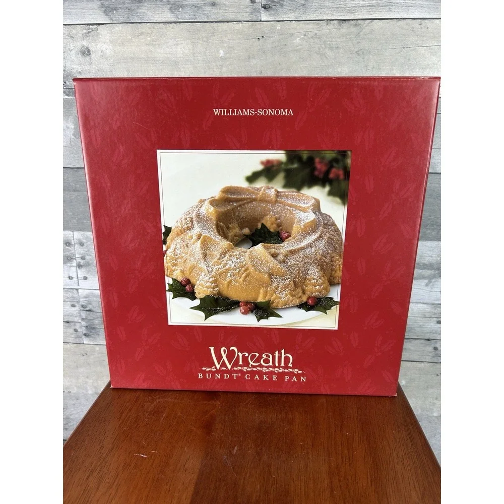 WILLIAMS SONOMA  Nordic Ware Christmas WREATH BUNDT CAKE PAN - New NIB